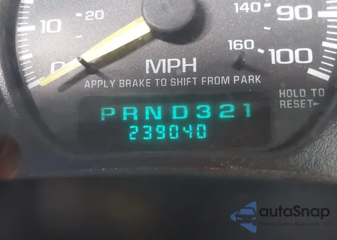 2001 Chevrolet Silverado 1500 из США, поврежденный, VIN 1GCEC14W71Z217897